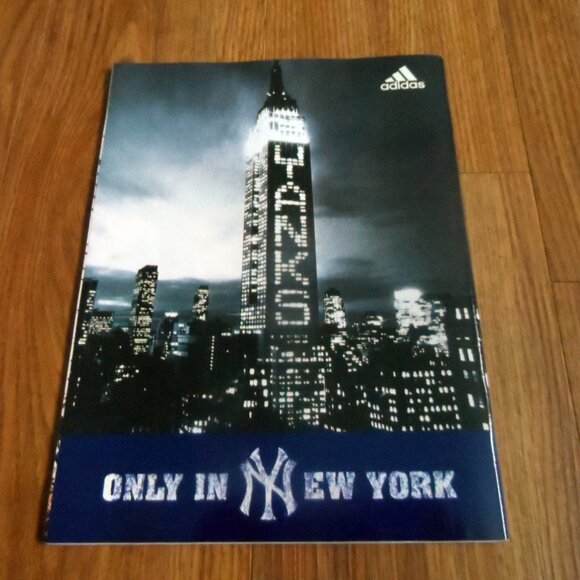 Yankees Magazine Volume 19, Issue 8 November 1998 - Picture 2 of 2
